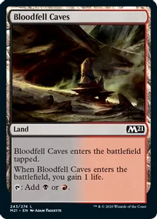 《血溜まりの洞窟/Bloodfell Caves》[M21] 土地C