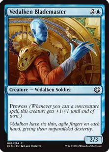 《ヴィダルケンの刃の達人/Vedalken Blademaster》[KLD]青C